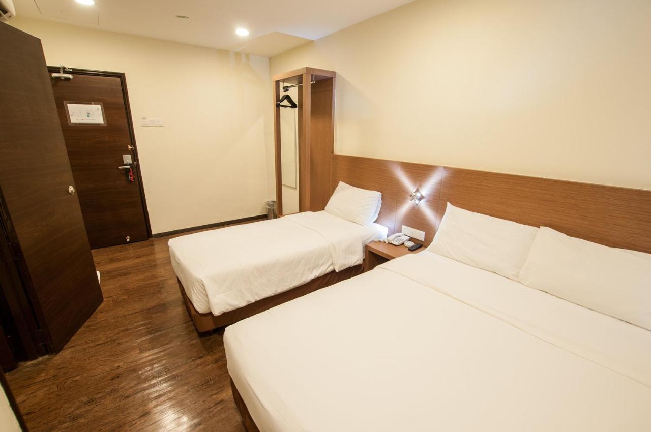 Nagoya Inn Hotel Kuah Buitenkant foto