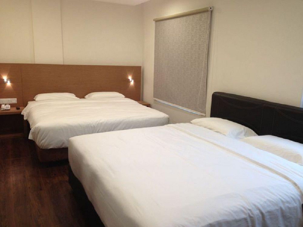 Nagoya Inn Hotel Kuah Buitenkant foto