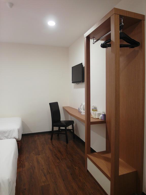 Nagoya Inn Hotel Kuah Kamer foto